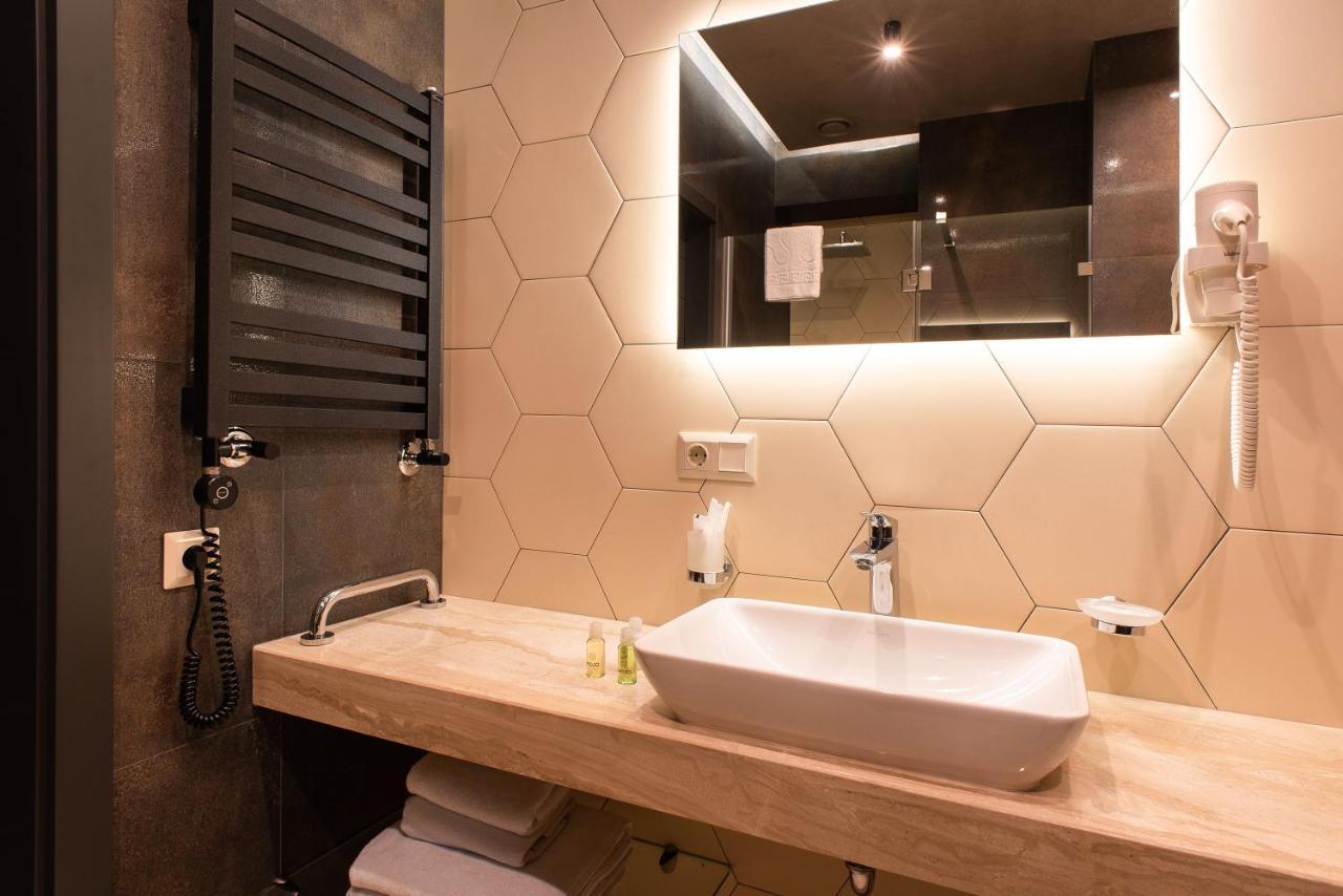 Mojo Boutique Hotel Lutsk Exterior photo